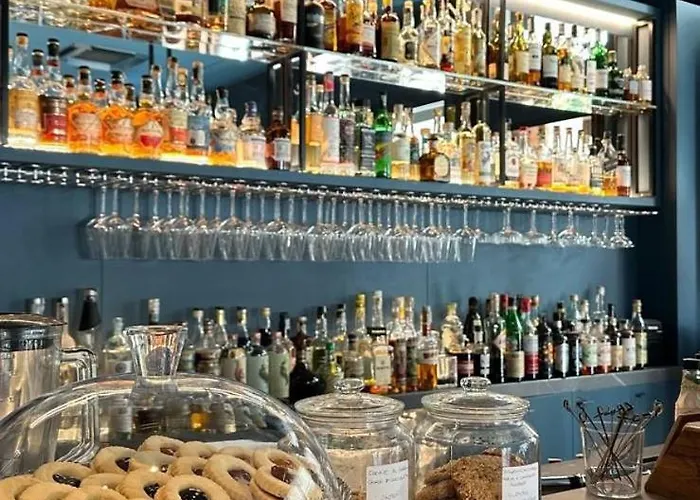 Oda ve Kahvaltı All'ombra 4*