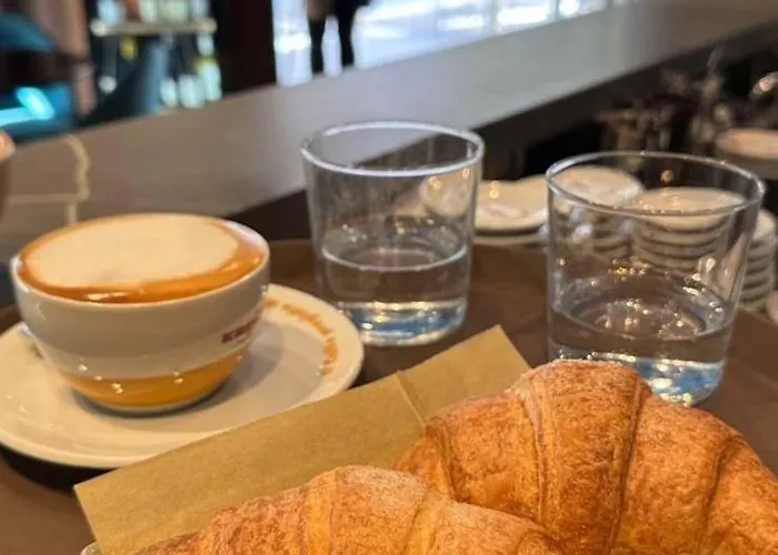 Oda ve Kahvaltı All'ombra
